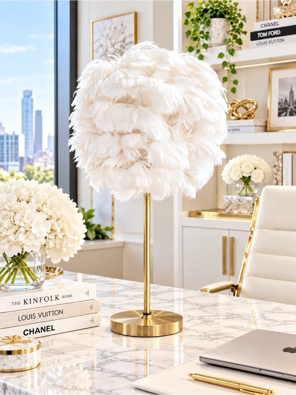 LUXE FEATHER LAMP
